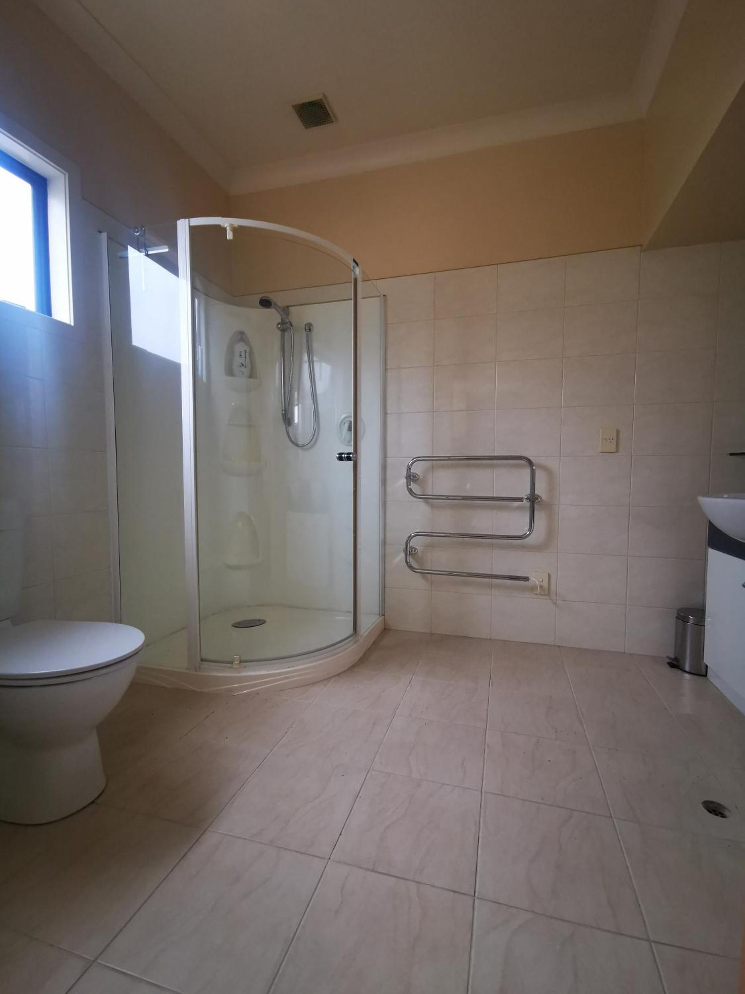 Large Luxury Apartment Located Right In Town Taupomeer Buitenkant foto